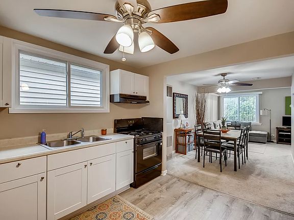 2nd image of 13 W Grand Ave APT 1