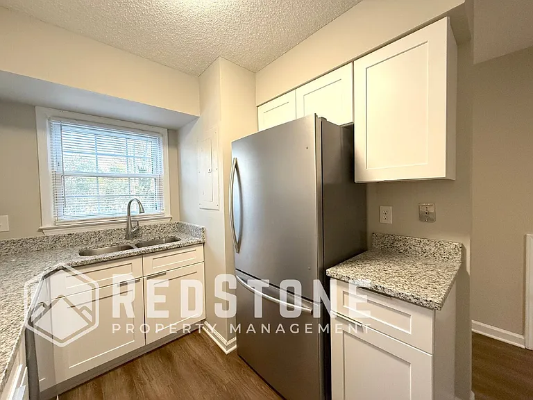 725 S Broad St #C — Photo 10