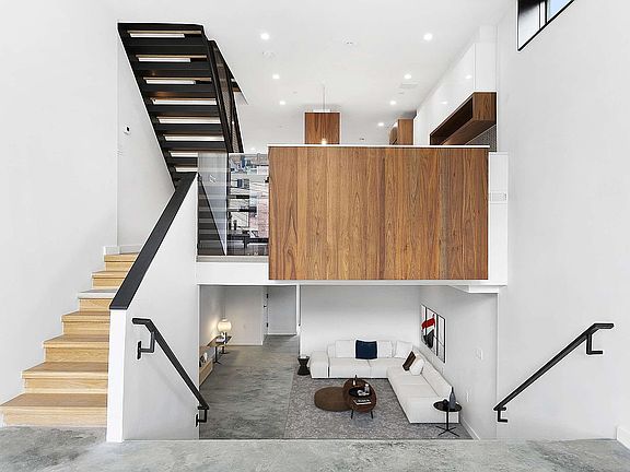 2nd image of 456 Sackett St #1