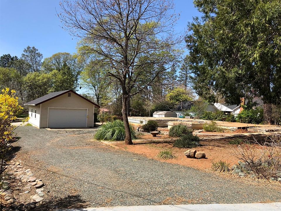 1st image of 10360 Carey Dr