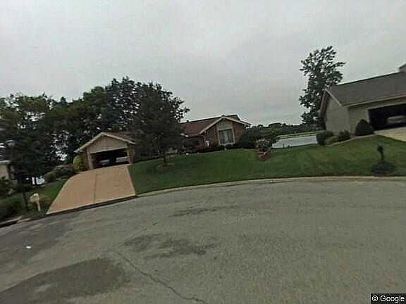 2nd image of 3 Guyenne Dr