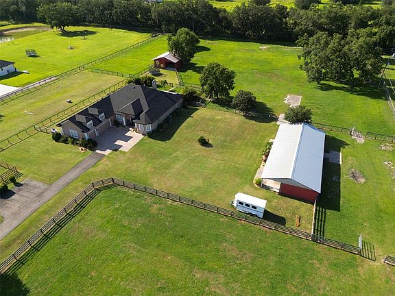 4th image of 4918 Old Berkley Rd