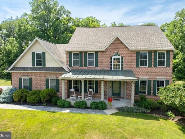 109 Mallard Dr, Coatesville, PA 19320