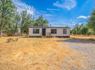 16377 Hawthorne Ave, Anderson, CA 96007