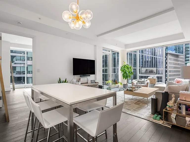 22 Liberty Dr #9G — Photo 7