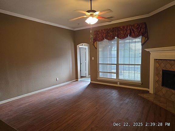 4th image of 120 Cole St