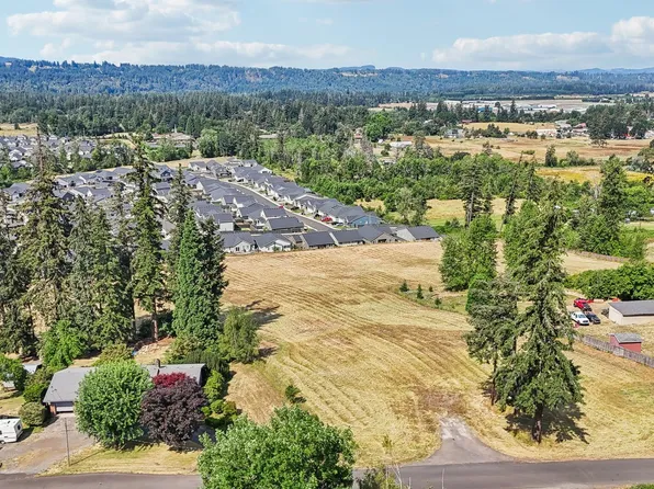 30333 SE Cemetery Rd, Estacada, OR 97023