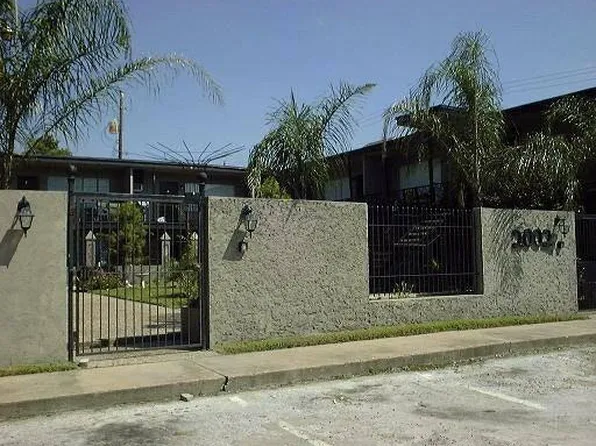 2002 Richmond Ave, Houston, TX 77098