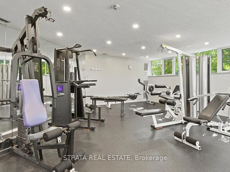 20 Dean Park Rd #Penthouse 8 — Photo 20