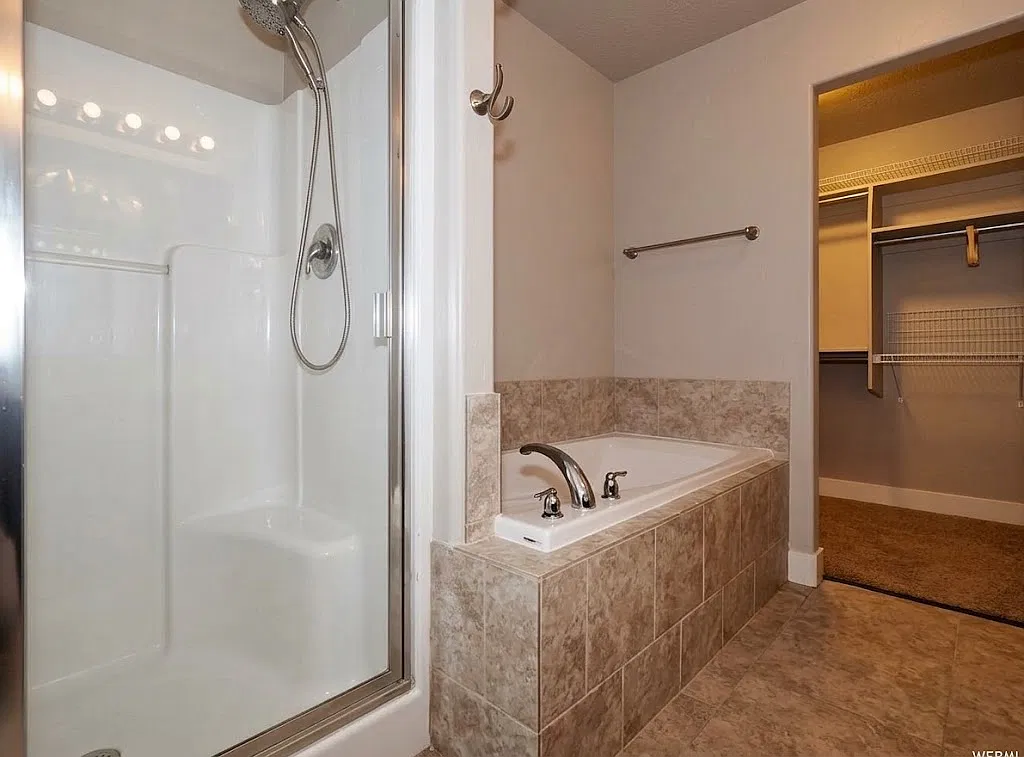 S Cedar Valley Dr, Riverton — Photo 2