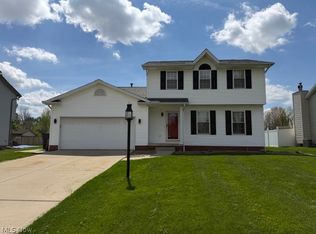5137 Pine Shadow Ct, Youngstown, OH 44440