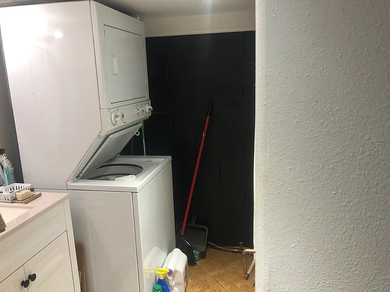 325 Baranof Ave #B — Photo 19