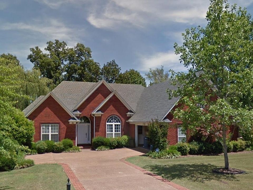 1st image of 95 Woodgrove Dr