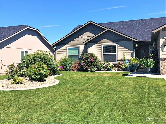 2nd image of 1356 E Egeland Drive