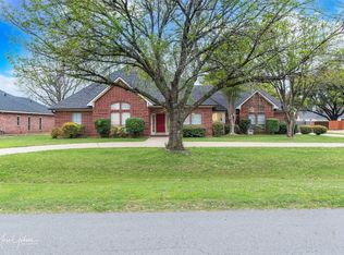 213 Ridgefield Dr, Bossier City, LA 71111
