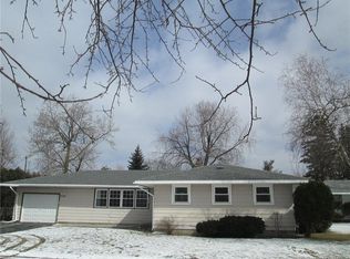 22203 Twin Oaks Dr, Watertown, NY 13601