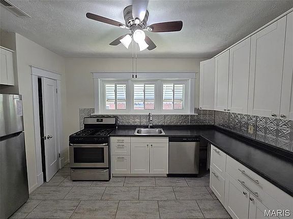 2nd image of 7333 Lindell Blvd #7333A