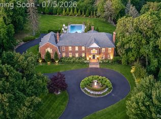 4885 N Harsdale Rd, Bloomfield Hills, MI 48302
