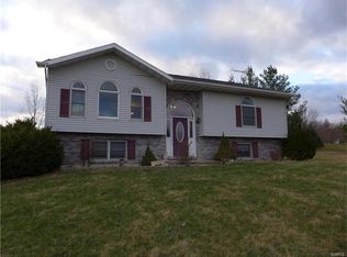 12923 Green Meadows Pl, New London, MO 63459