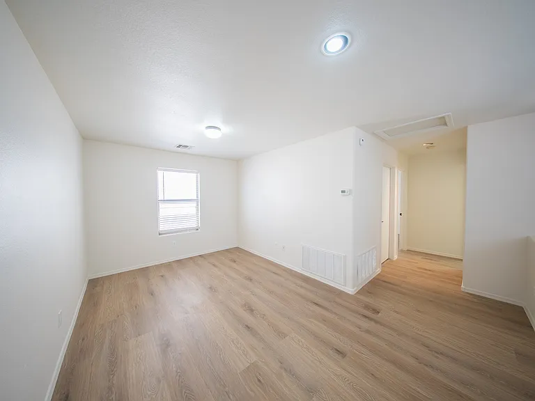 21160 E Avenida Del Valle — Photo 12