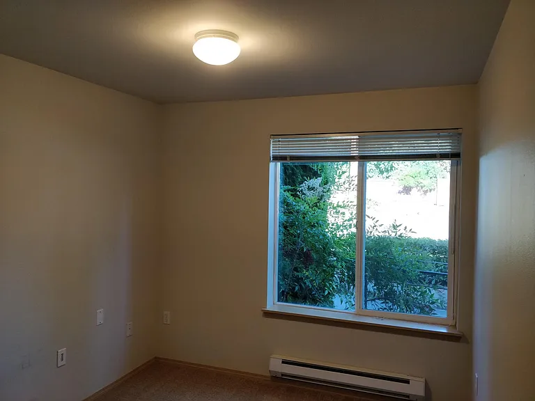 10931 124th Ave NE #103 — Photo 8