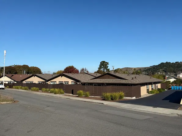 821 Rosita Rd, Pacifica, CA 94044