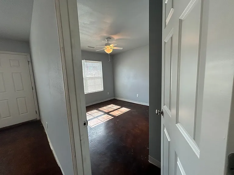 527 Pool Street - Green Units — Photo 15