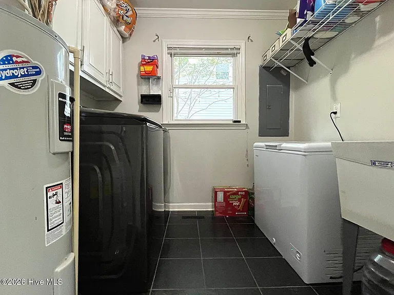 8879 Cliffdale Rd — Photo 16