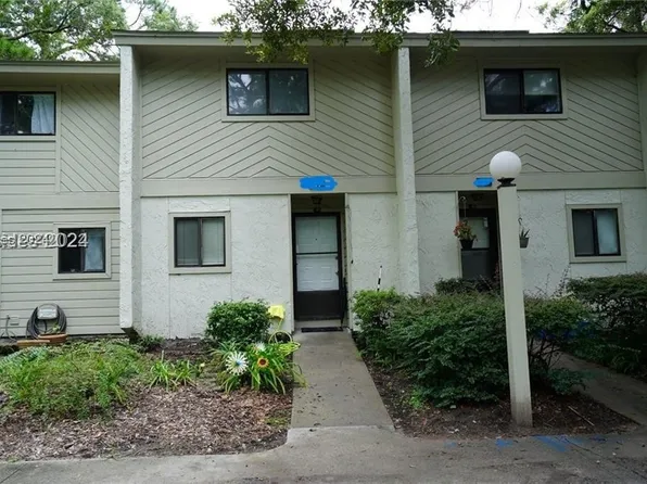 96 Mathews Dr APT 218, Hilton Head Island, SC 29926
