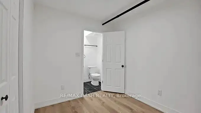 917 Saint Clair Ave W #30 — Photo 15