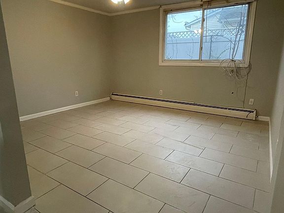2nd image of 49 Sylvia St Floor 1