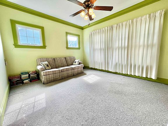 5th image of 808 Ravenswood Dr
