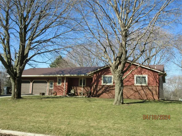 107 Golf Course Dr, Ringsted, IA 50514