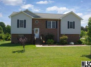 2301 Good Shepard Ct, Lenoir, NC 28645