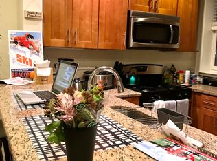 56 Temple Pl #1B, Boston, MA 02111