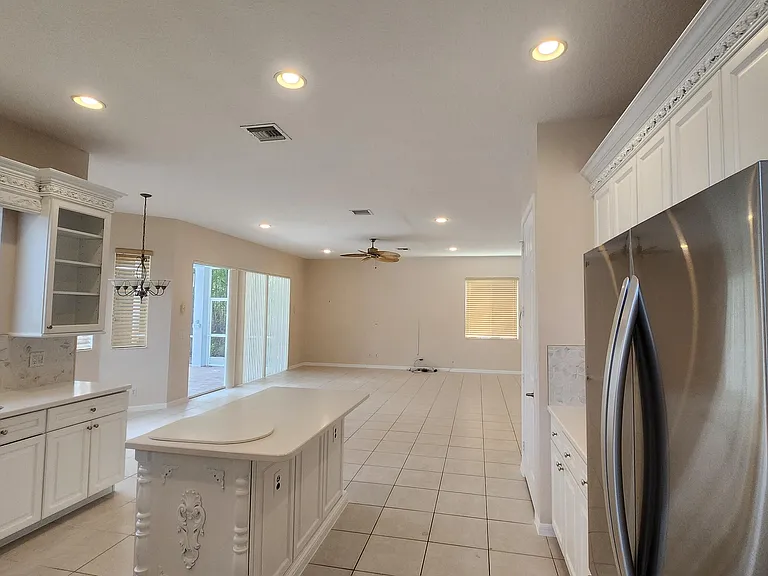 11206 Maritime Ct — Photo 11
