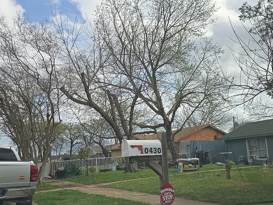 2nd image of 10431 Kinslow Dr