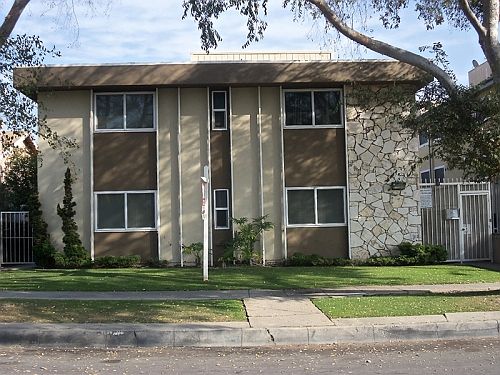 2nd image of 536 S Flower St APT 4