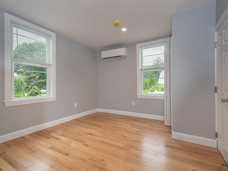 293 Fayette St — Photo 14