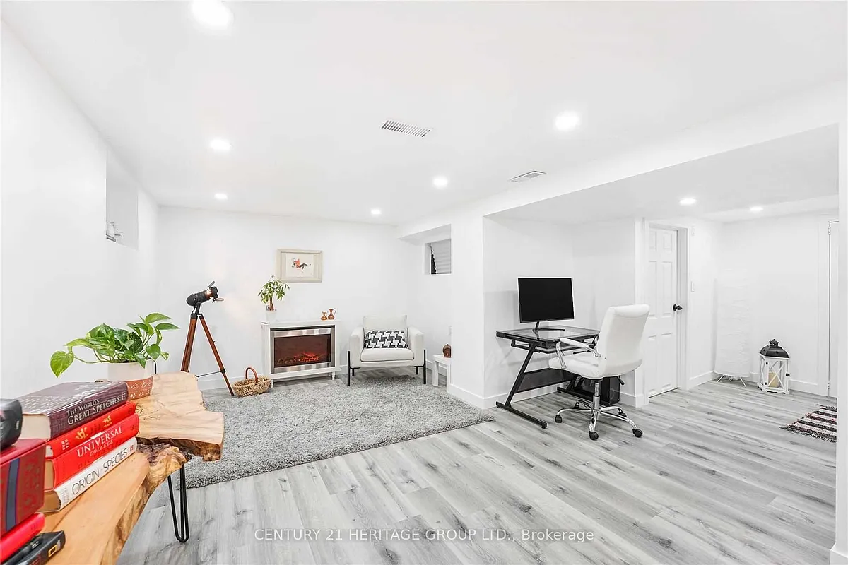 Building Photo - 82 Centennial Pkwy S #BASEMENT
