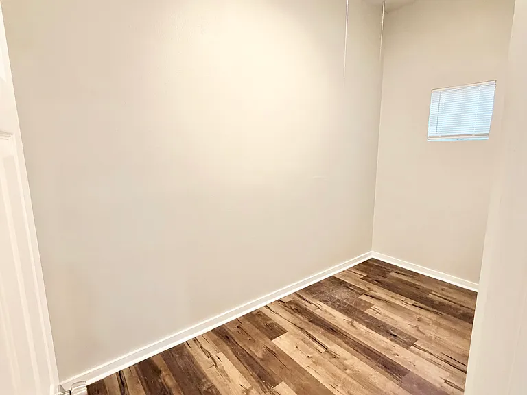 105 Dewitt St — Photo 18