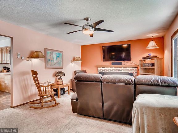 4th image of 3638 McKinley St NE