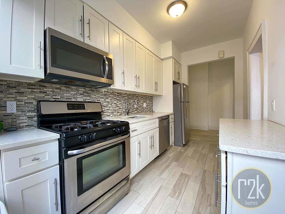 1st image of 23-31 26th St #2F