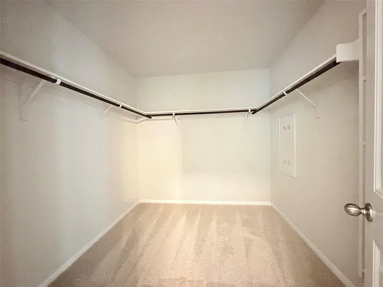 10502 Fulton Ave — Photo 23