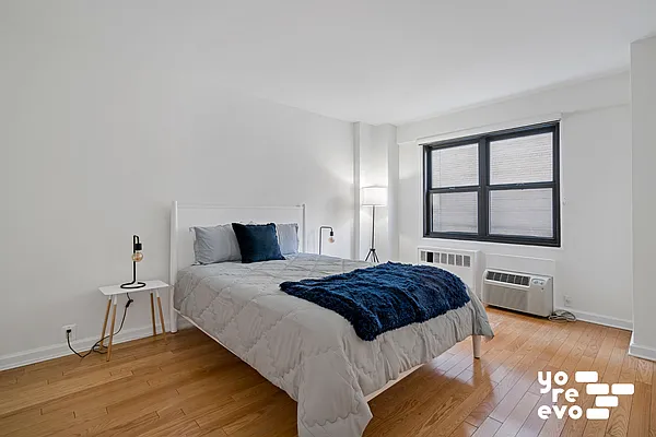 Rented by Yoreevo, LLC | media 6