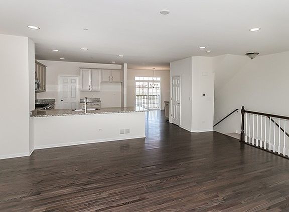 3rd image of 815 Paisley Ct Lot 8.03
