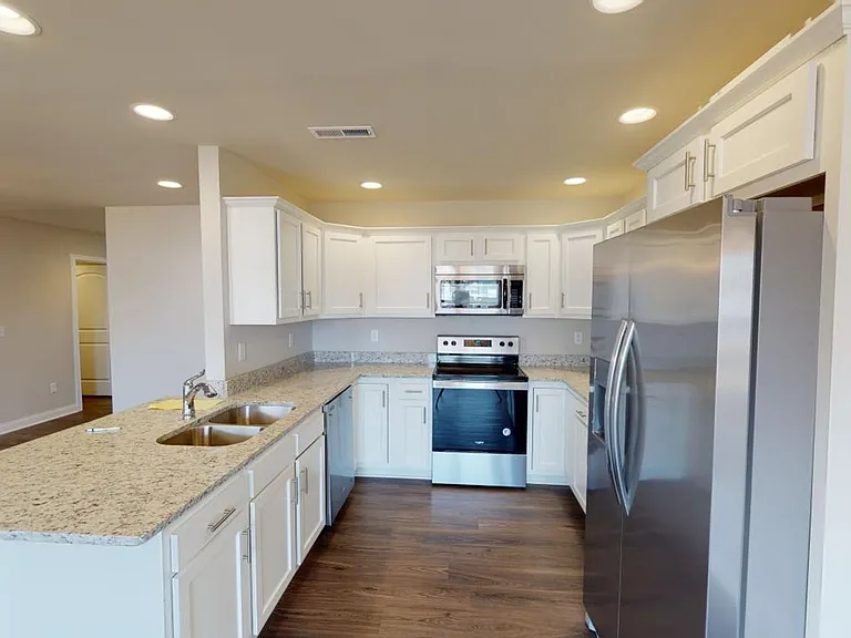 7175 Seagraves Ct — Photo 10