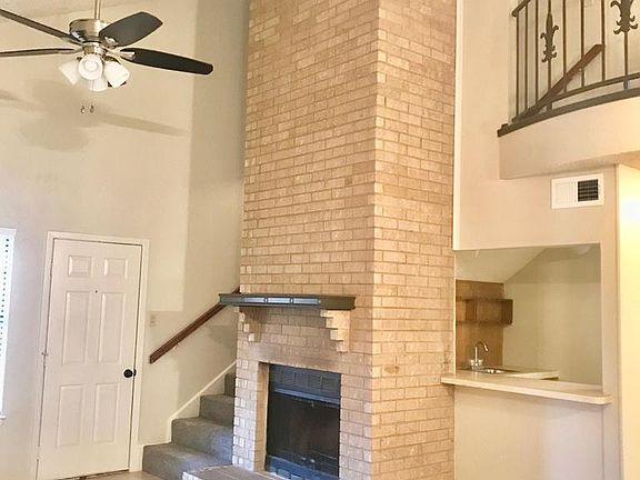 5th image of 1158A Oval Dr