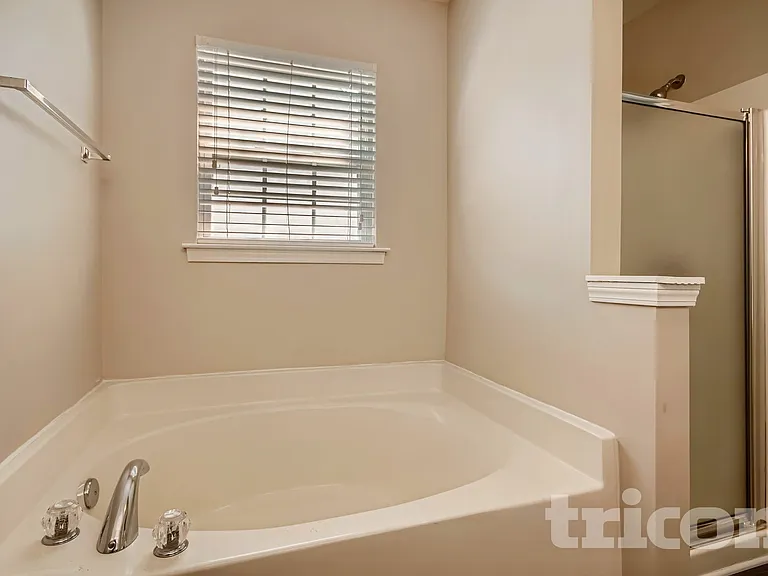 5606 Fenway Dr — Photo 8