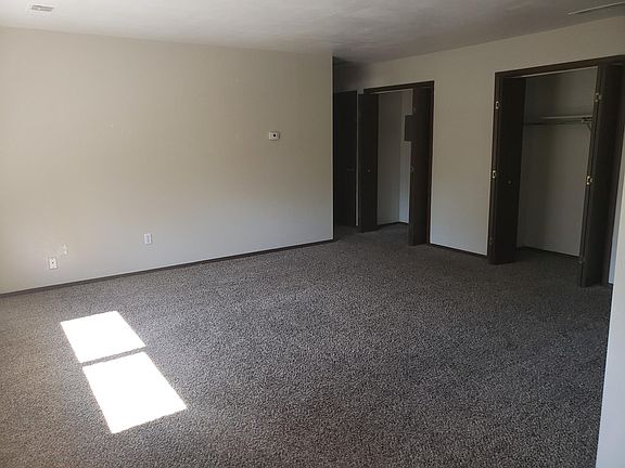 3rd image of 5229 N Montclair Ave APT 9